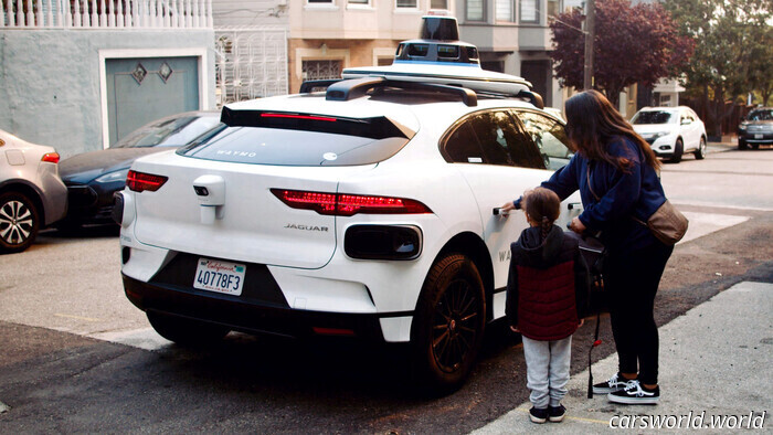 Waymo Robotaxis Acumuló 589 Multas De Estacionamiento En Un Año | Carscoops